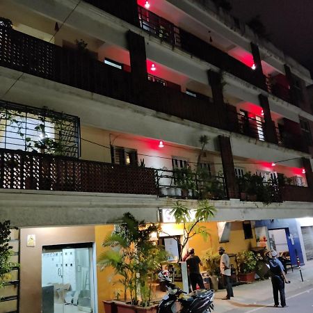 Fernandes Complex Hotel บังกาลอร์ ภายนอก รูปภาพ